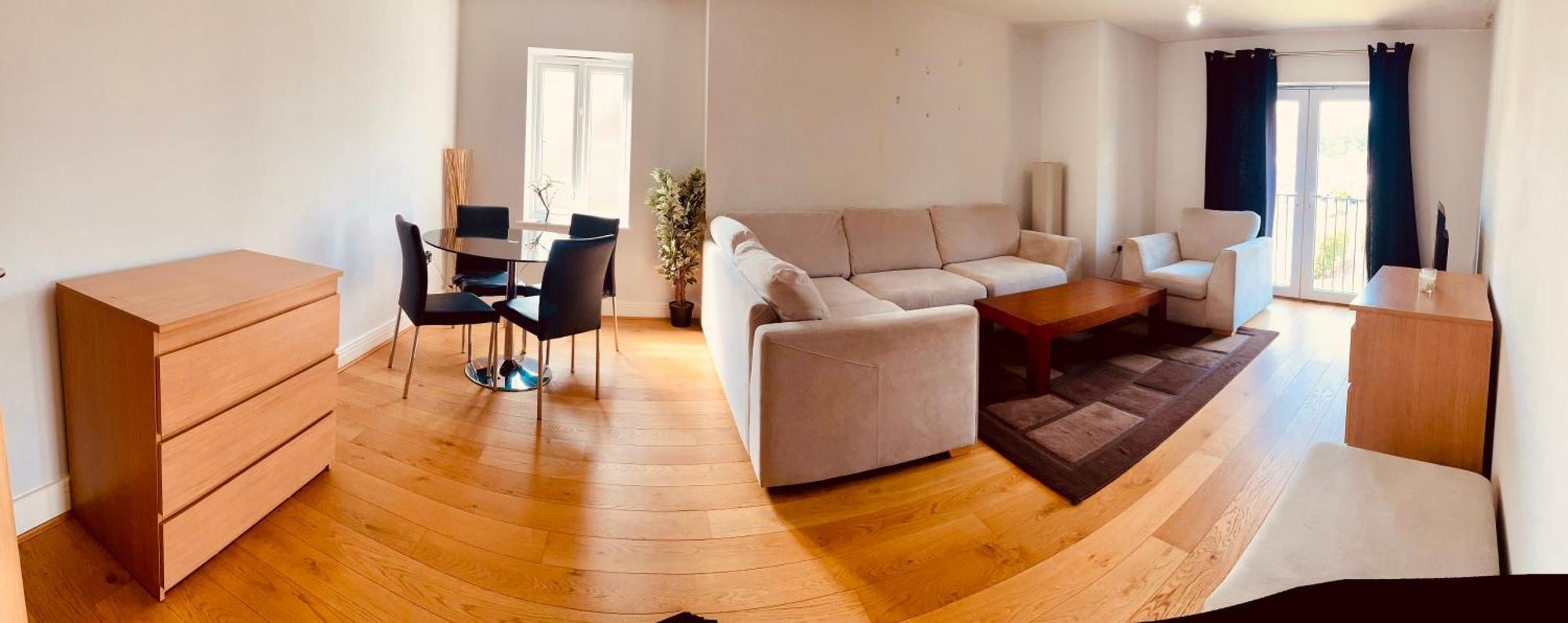 2 Bed Luxury Flat Nxt To Station Appartamento *