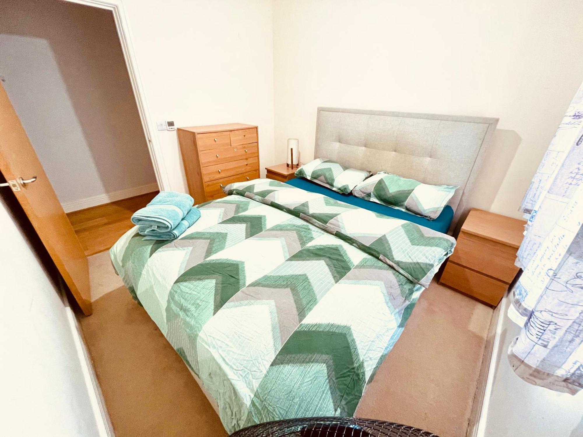 2 Bed Luxury Flat Nxt To Station Appartamento